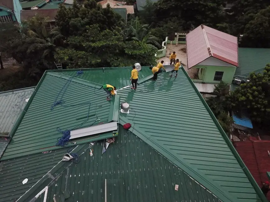 24/7 roofing service